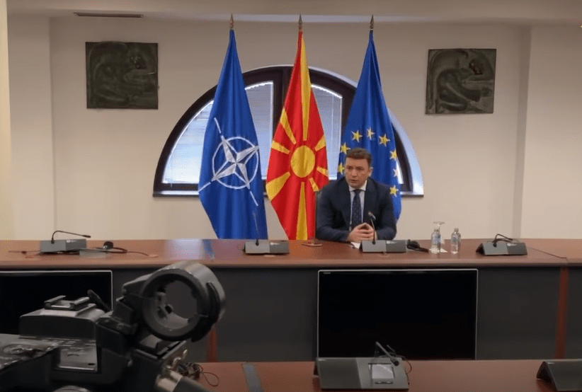 Османи: Македонските дипломати засега остануваат во Киев