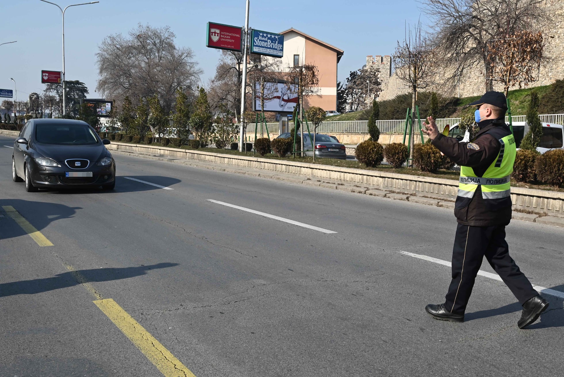 Санкционирани 211 возачи и 293 пешаци за прекршоци во сообраќајот