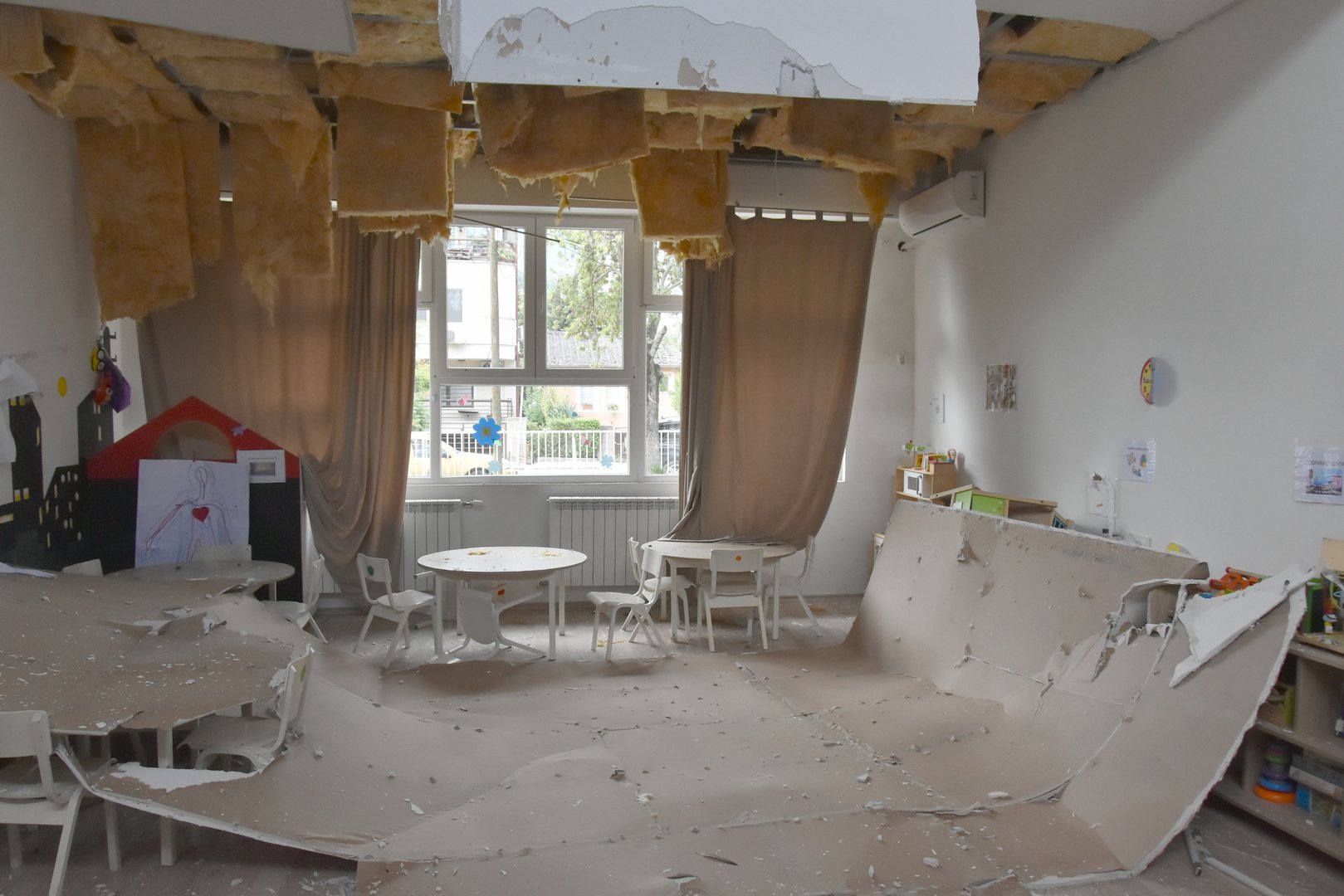 Јакимовски: Технички пропусти при градбата на градинката се причина за падот на плафонот