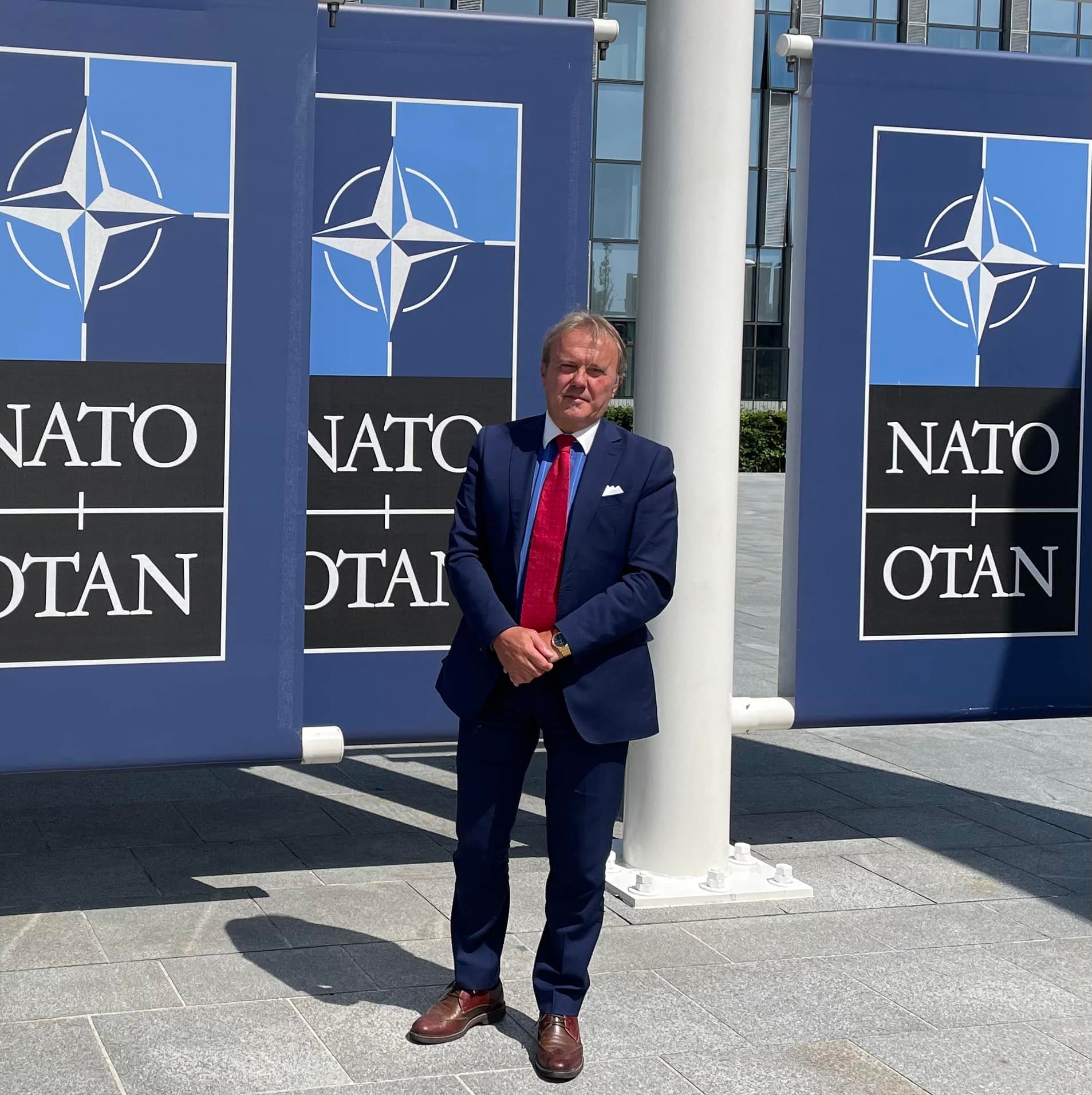 Д-р Крстески на Годишен состанок на Архивскиот Комитет на НАТО
