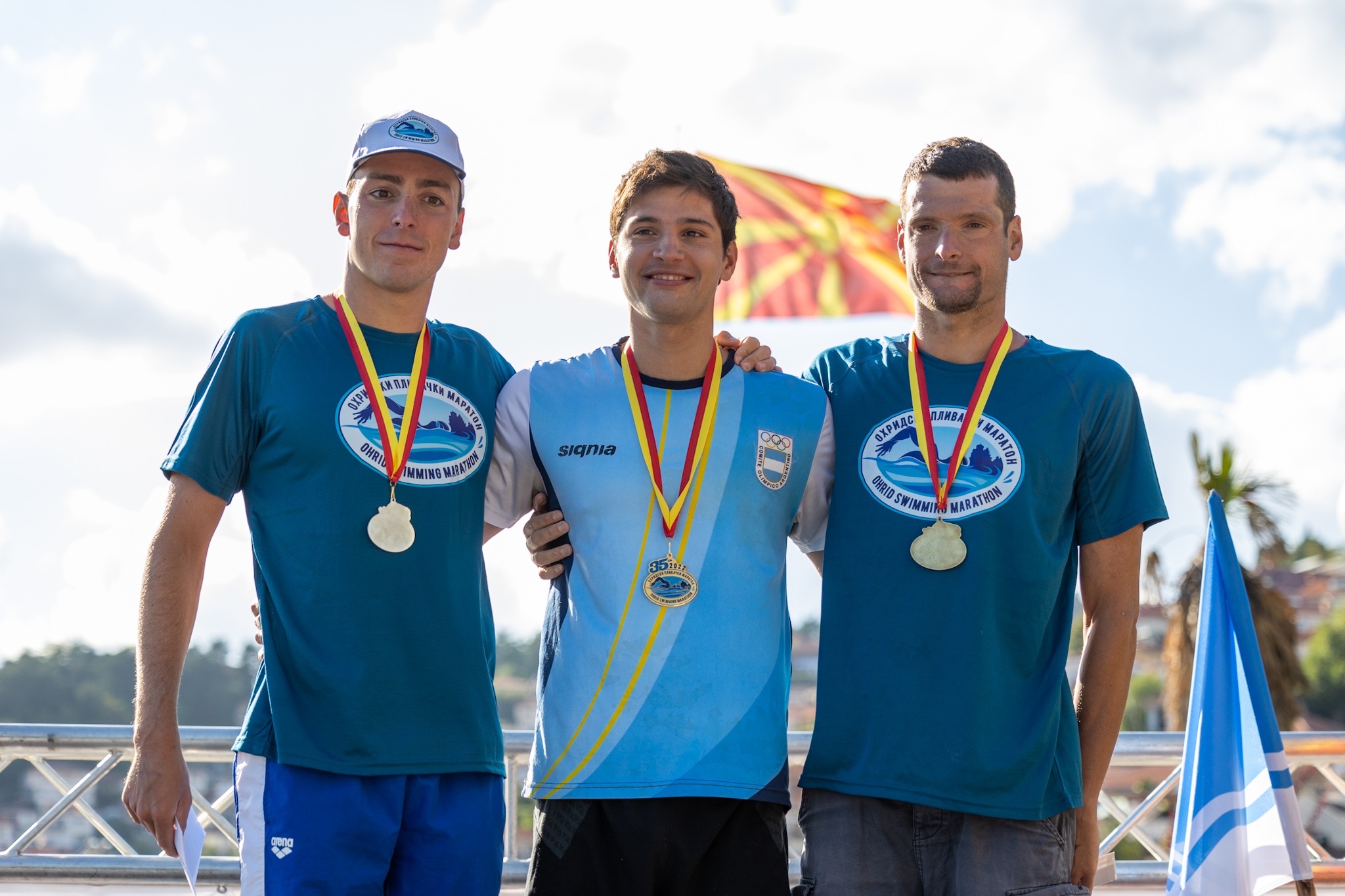 Пендаровски им честита на учесниците на 35. Охридски пливачки маратон