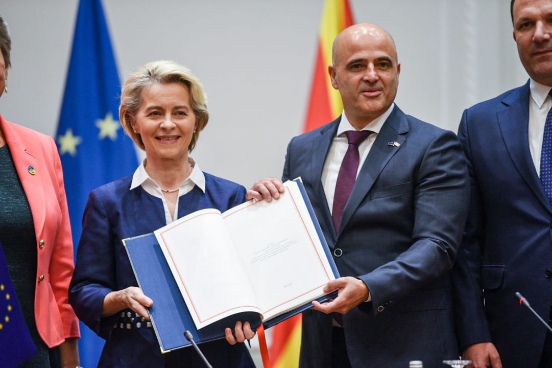 Потпишан е ФРОНТЕКС, првиот договор со Европската комисија на чист македонски јазик
