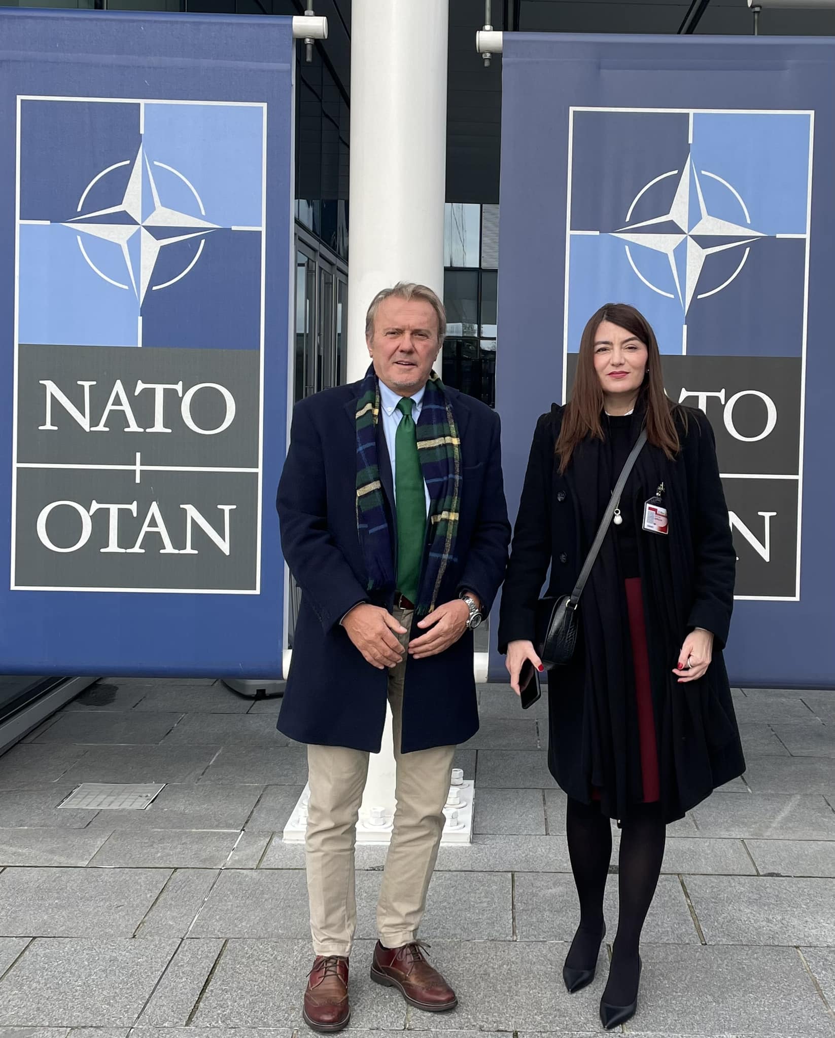 Д-р Крстески на годишна сесија на Архивскиот Комитет на НАТО