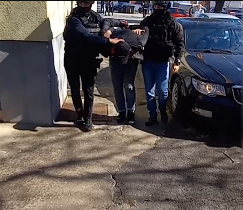 Претреси во Арачиново: Спречен транспорт на дрога од 100.000 евра