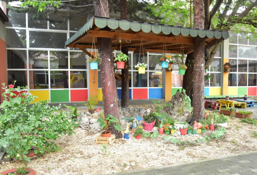 ООУ „Лазо Трповски“ е училиште со најдобро уреден еко-двор