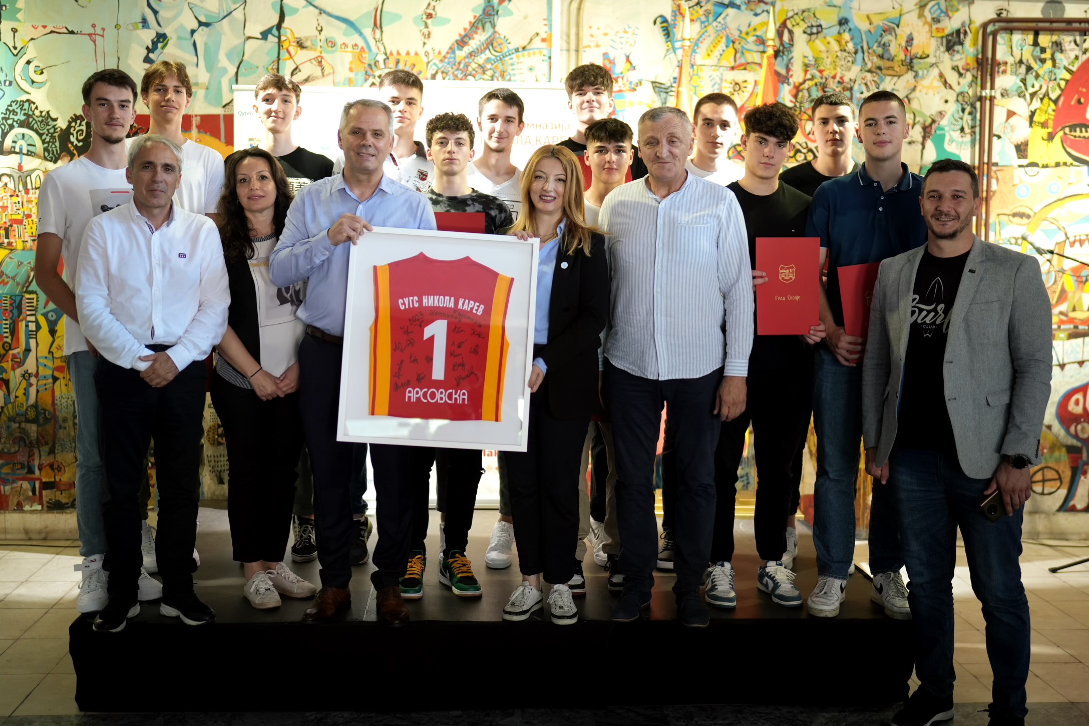 Парични награди за европските шампиони во кошарка од “Никола Карев”