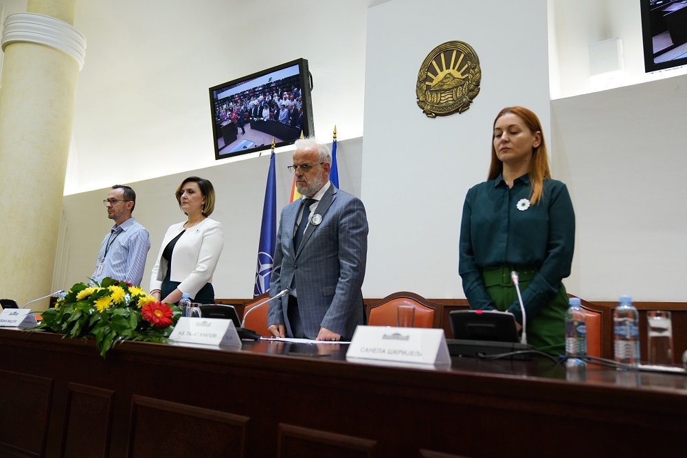 Џафери: Искрена почит за жртвите од Сребреница и сочувство до нивните блиски семејства
