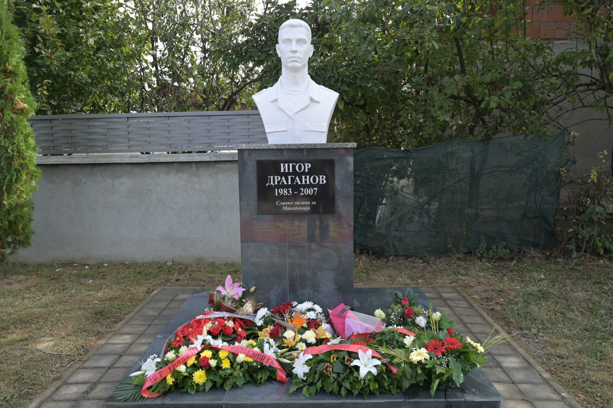 Спасовски на откривање спомен обележје во чест на Игор Драганов: Херојскиот чин никогаш нема да биде заборавен