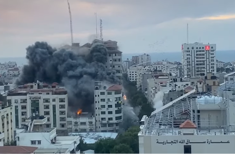 Тел Авив нападнат од Хамас – вонредна состојба во Израел