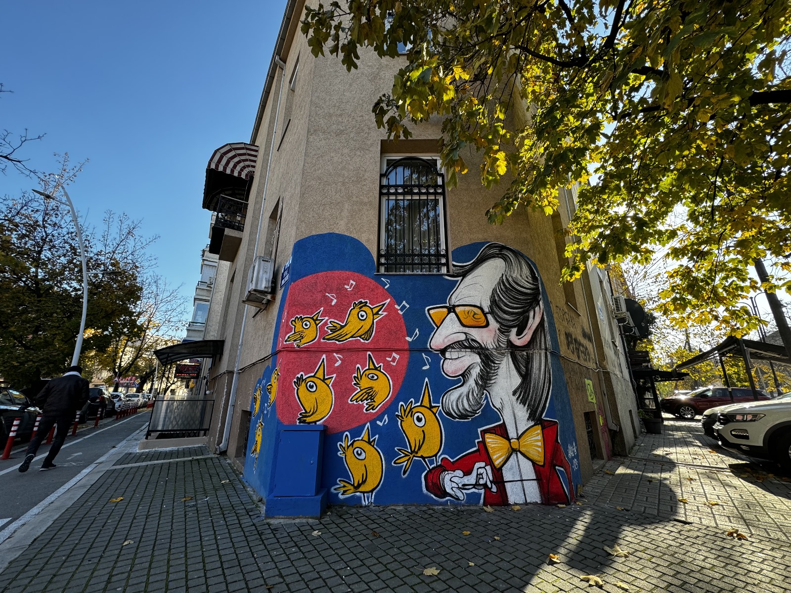Општина Центар преку графити ги слави македонските уметници
