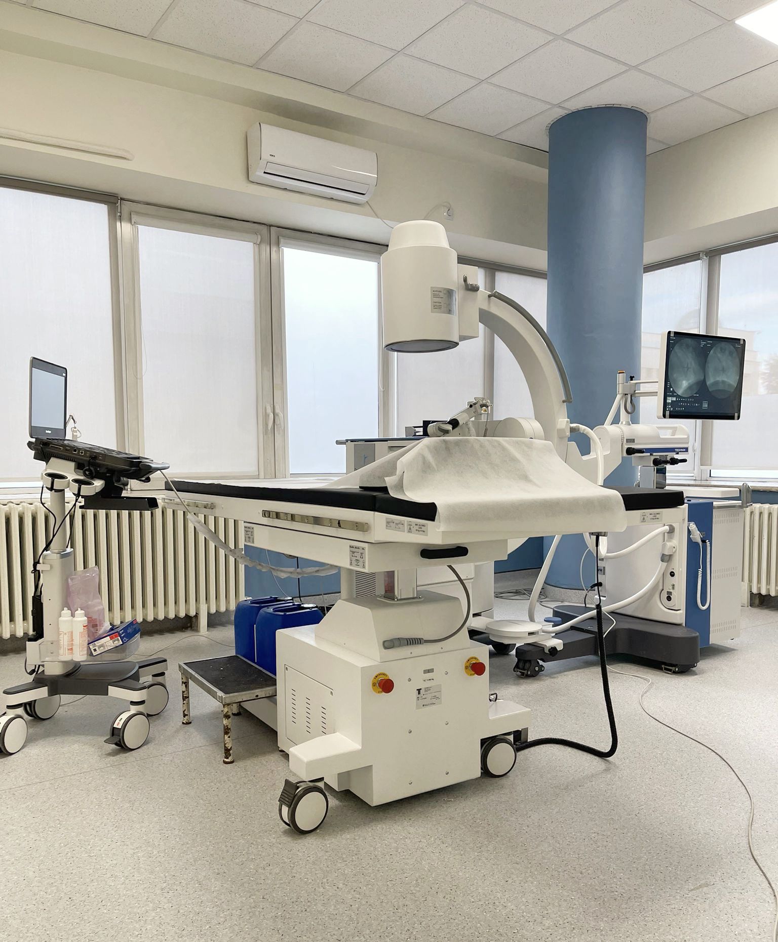 „Св. Наум Охридски“ доби современ апарат за литотрипсија и за мамографија