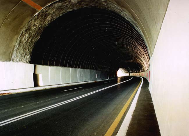 Ќе се изврши промена на осветлувањето во тунелот, на А1 делница Велес-Катланово