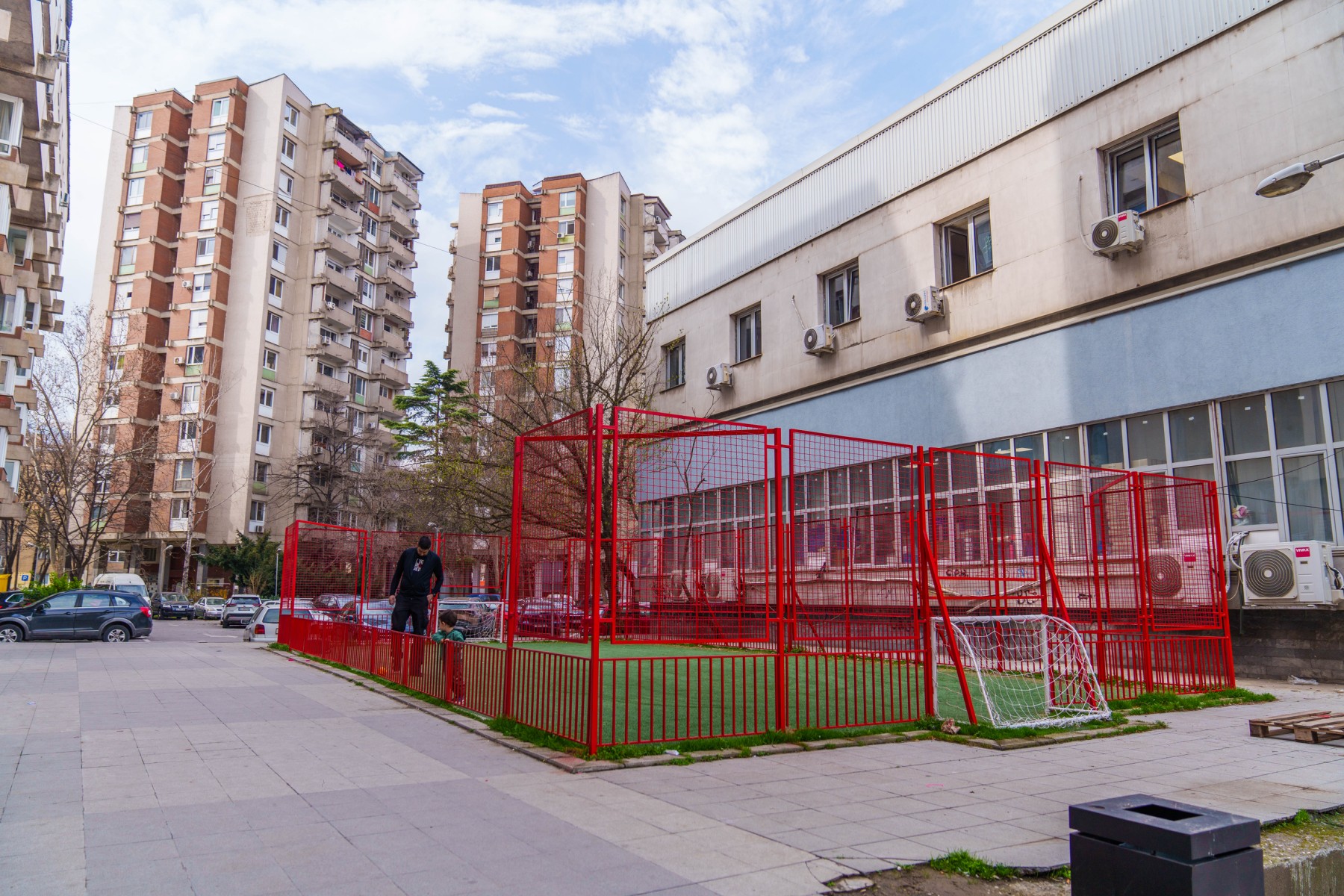 Целосно реконструирано фудбалското игралиште за децата близу ССМ