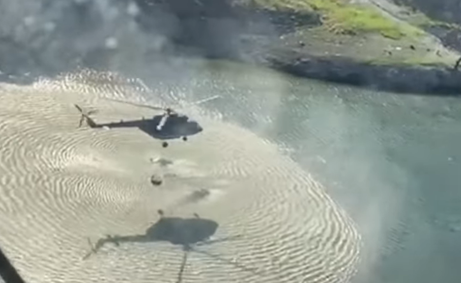 Со хеликоптери исфрлени над 120 тони вода врз пожарите кај „Јасен“