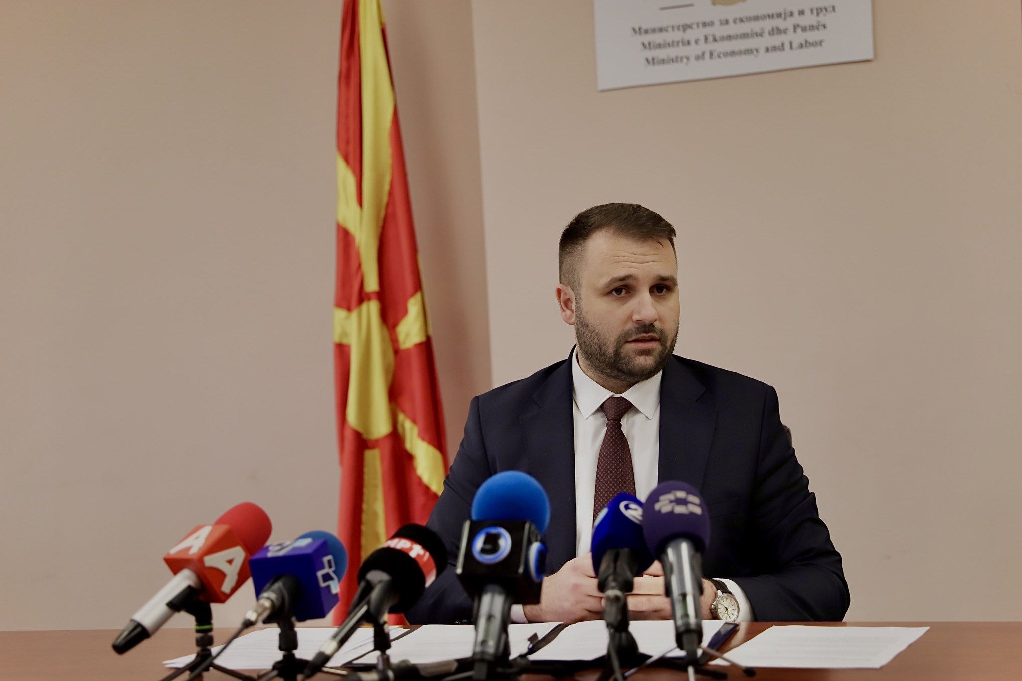 Цените на производите од 18 април да се објават на веб страните