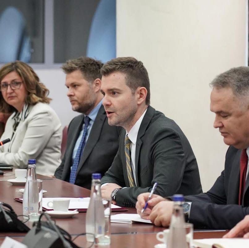 Муцунски на средба со делегација од Источниот комитет на германското стопанство